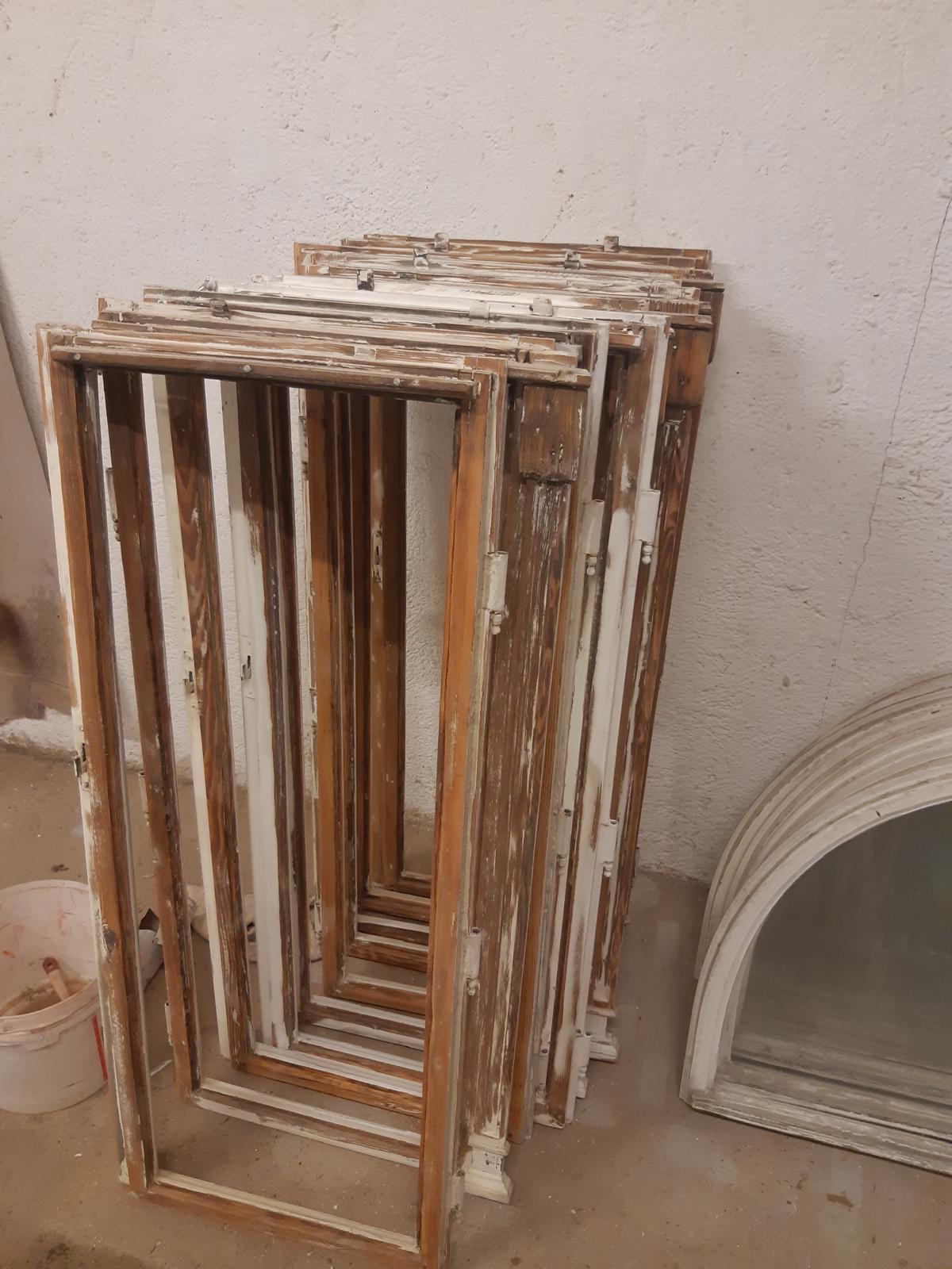 Fenster vor der Restaurierung